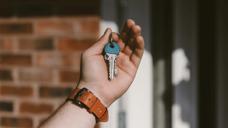 House keys in hand